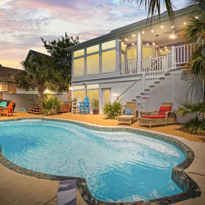 Golf, Fish, Shop! Modern home with Heated Pool, Hot Tub and Elevator